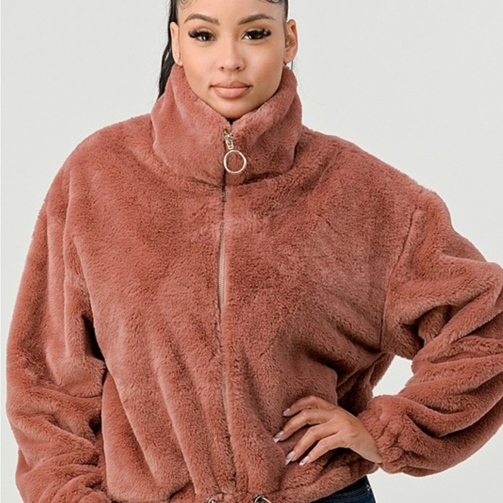 Faux Fur Cropped Jacket with front zipper